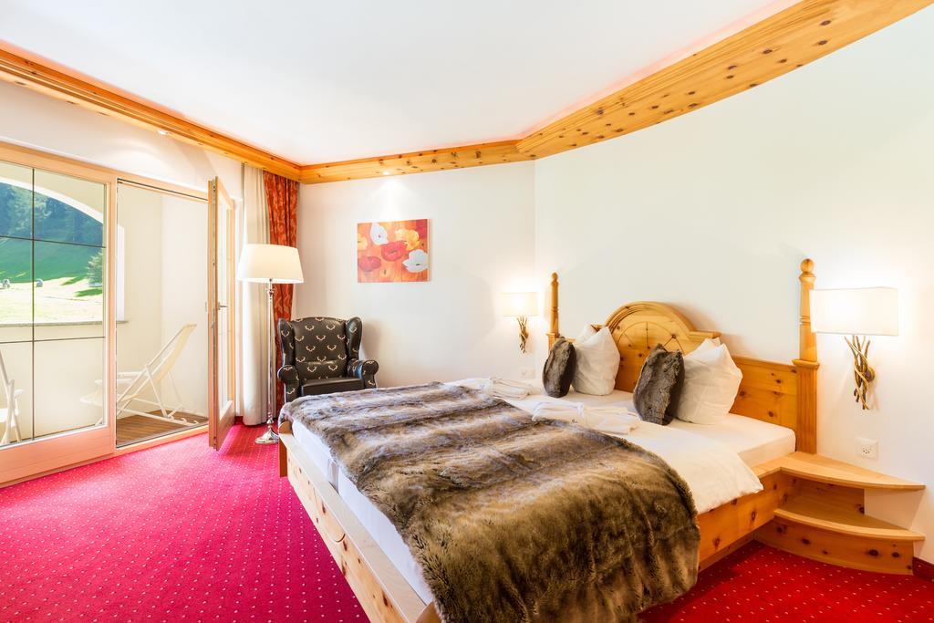 Chasa Castello Relax & Spa Samnaun Szoba fotó